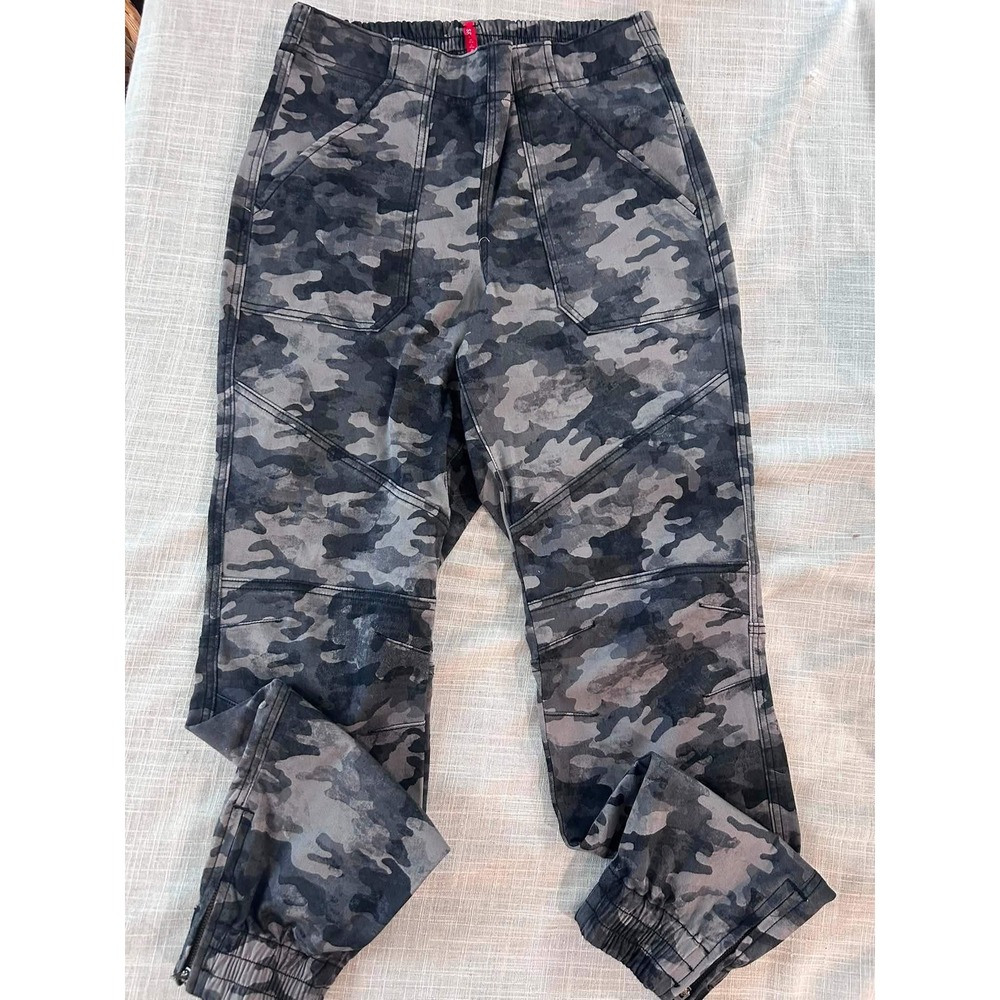 Spanx Stretch Twill Cargo Jogger Womens Medium Camo Print Moto Zipper Ankle